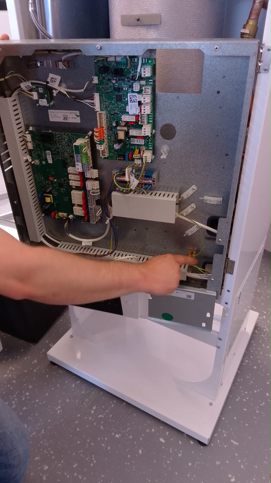 Elektronik und Steuerungstechnik – SCHÖTT WÄRME & WASSER – Lemwerder – Meisterbetrieb